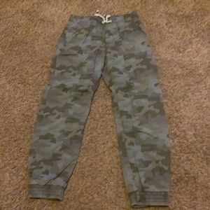 Cat and Jack warm cozy Camo cargo pants for your 2nd or 3rd grader.